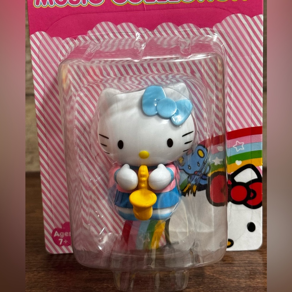 Hello Kitty Music Collection- Saxophone 🎷 Kitty  figurine🩷🩷